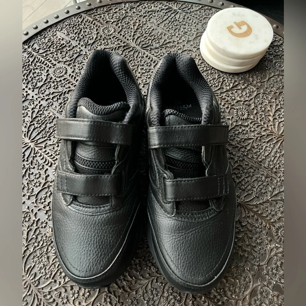 🖤NEW BROOKS ADDICTION WALKER V STRAP WALKING BLACK SHOES 8.5 2E 8.5 EXTRA WIDE - Picture 9 of 11